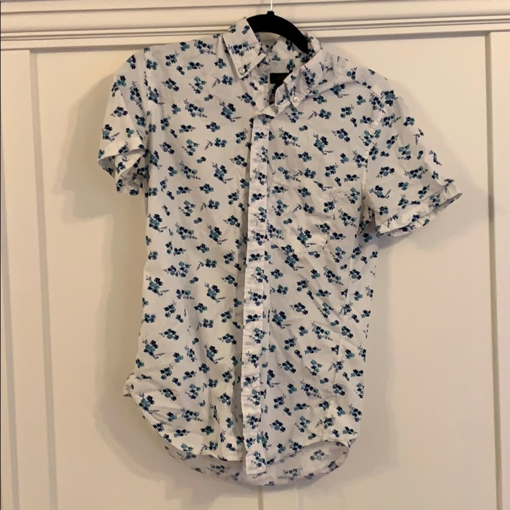 J crew short sleeve button down XS